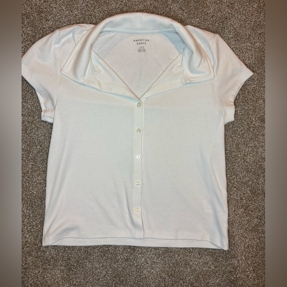 BNWOT American Eagle Cropped Button Up Collared Tee - Picture 1 of 5